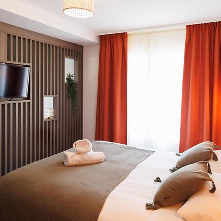 Appart'Hotel Le Corot - Acces Autonome - Saint-Junien Centre Exteriér fotografie